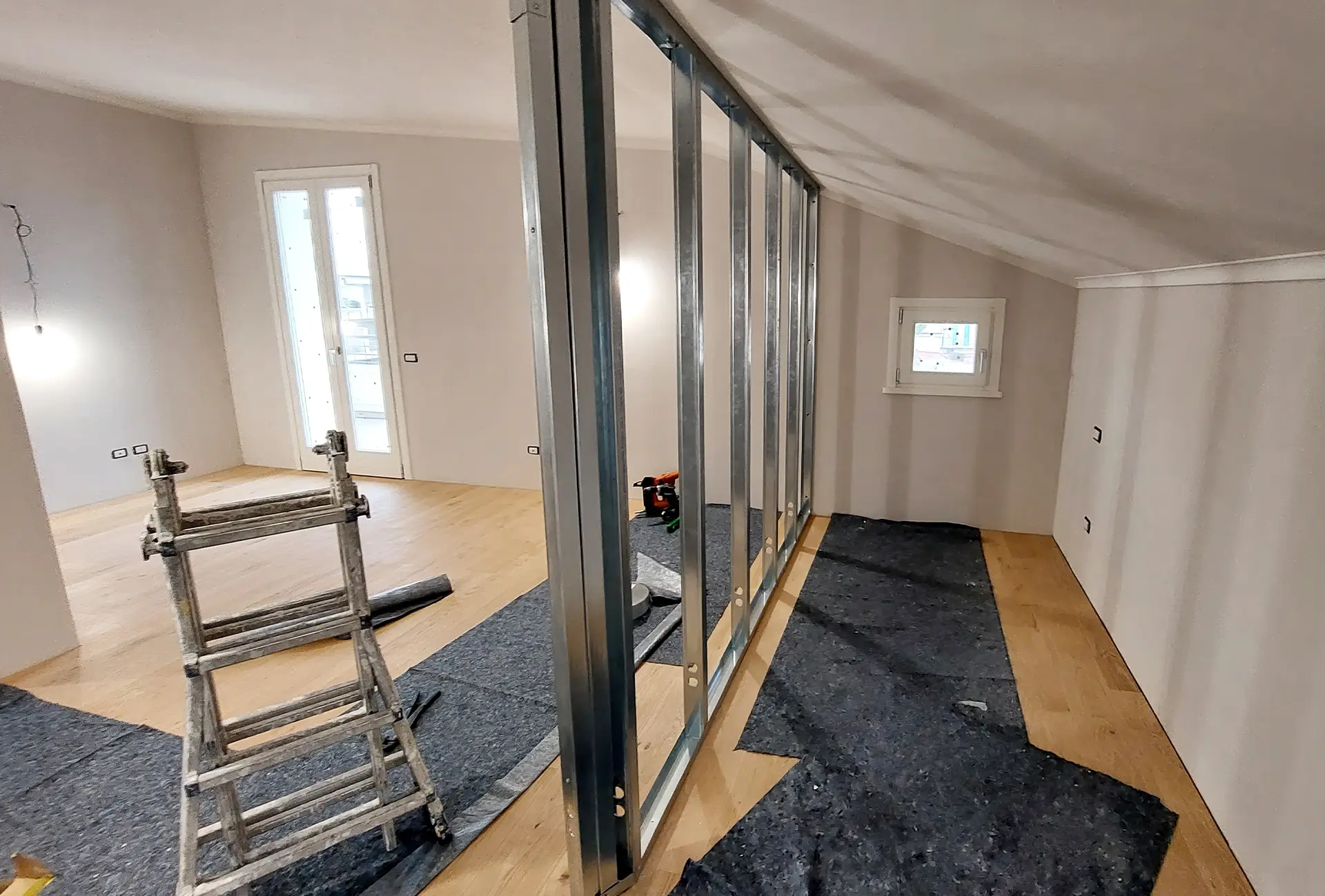 Hero - Red Squirrel Insulation Contractors in West London - Plasterboard Metal Stud Walls Installation